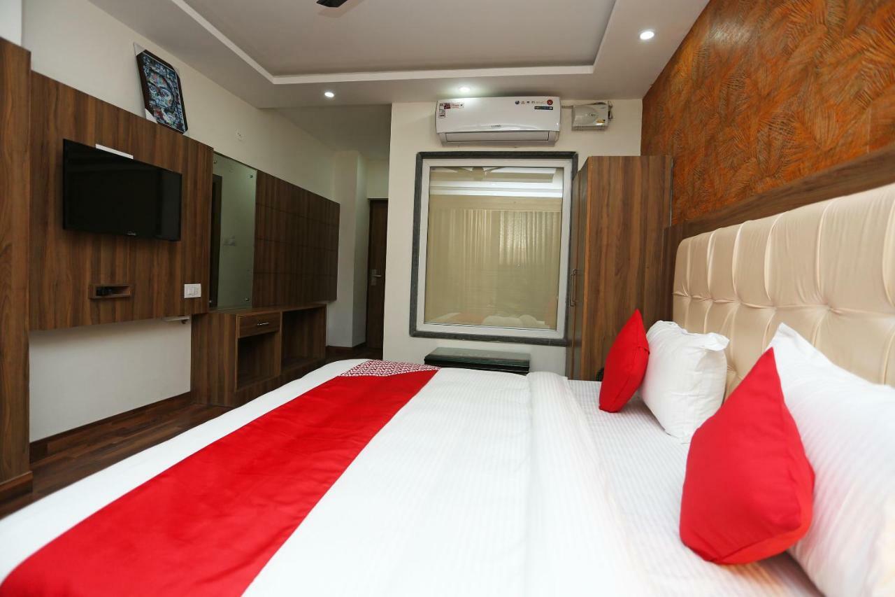 Oyo 35917 Vatika Heights Hotell McLeod Ganj Eksteriør bilde